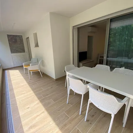Bright 300m From The Sea